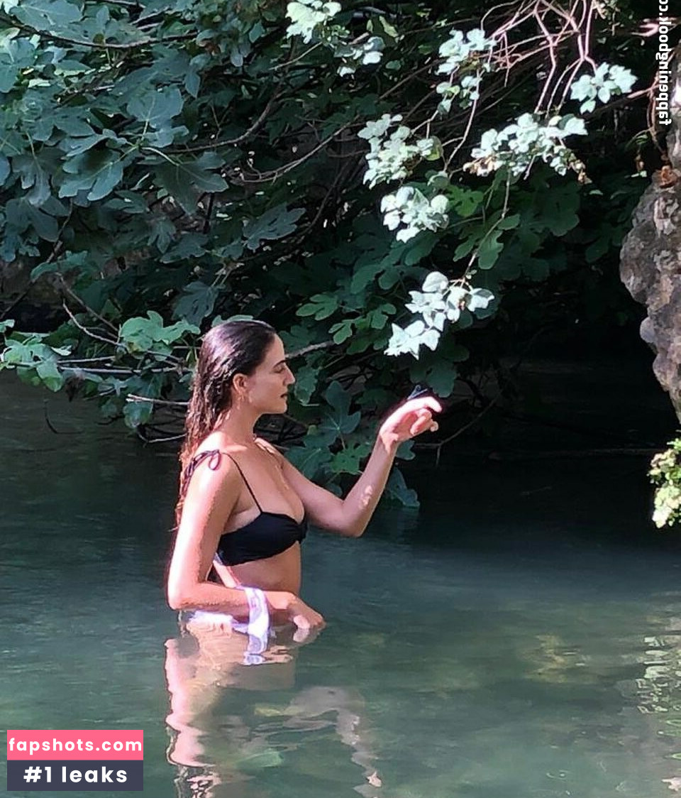 Rona-Lee Shim'on Nude Leaks OnlyFans Photos #2 - LeakJerk