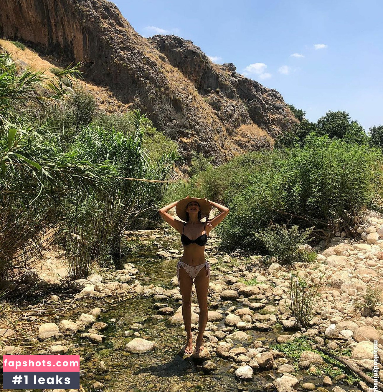 Rona-Lee Shim'on Nude Leaks OnlyFans Photos #7 - LeakJerk