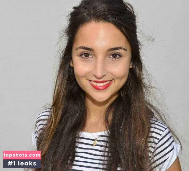 Rona Oezkan gallery photo #3