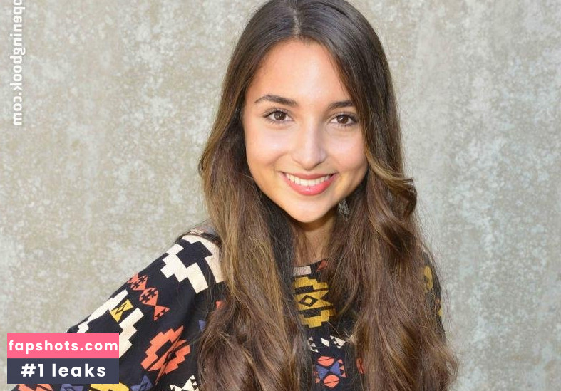 Rona Oezkan gallery photo #4