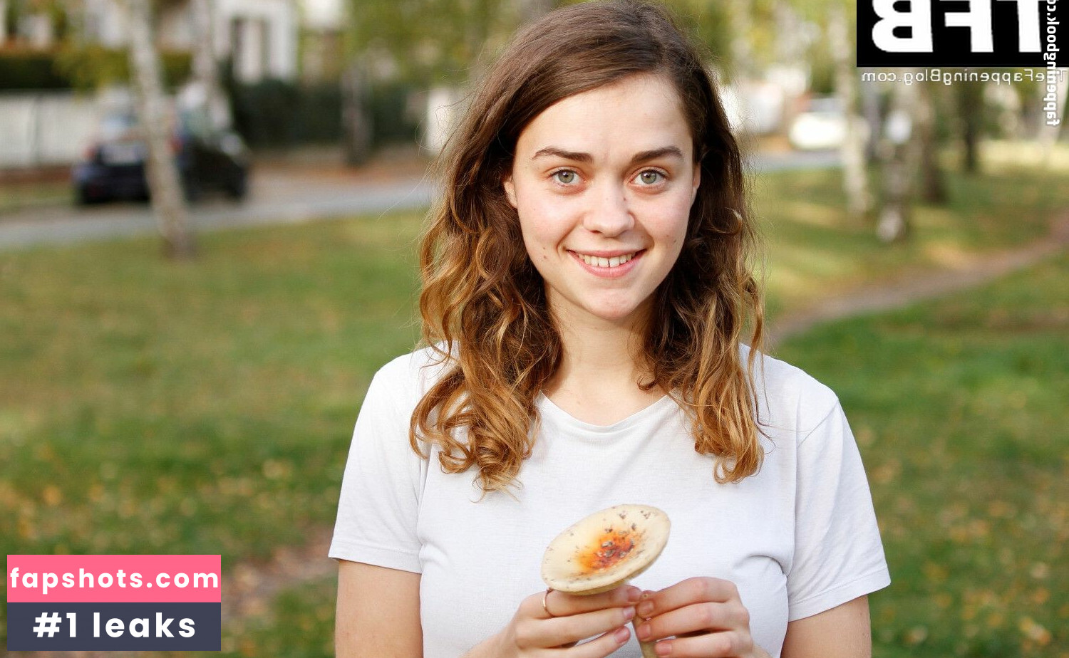 Ronja Herberich nude babe gallery