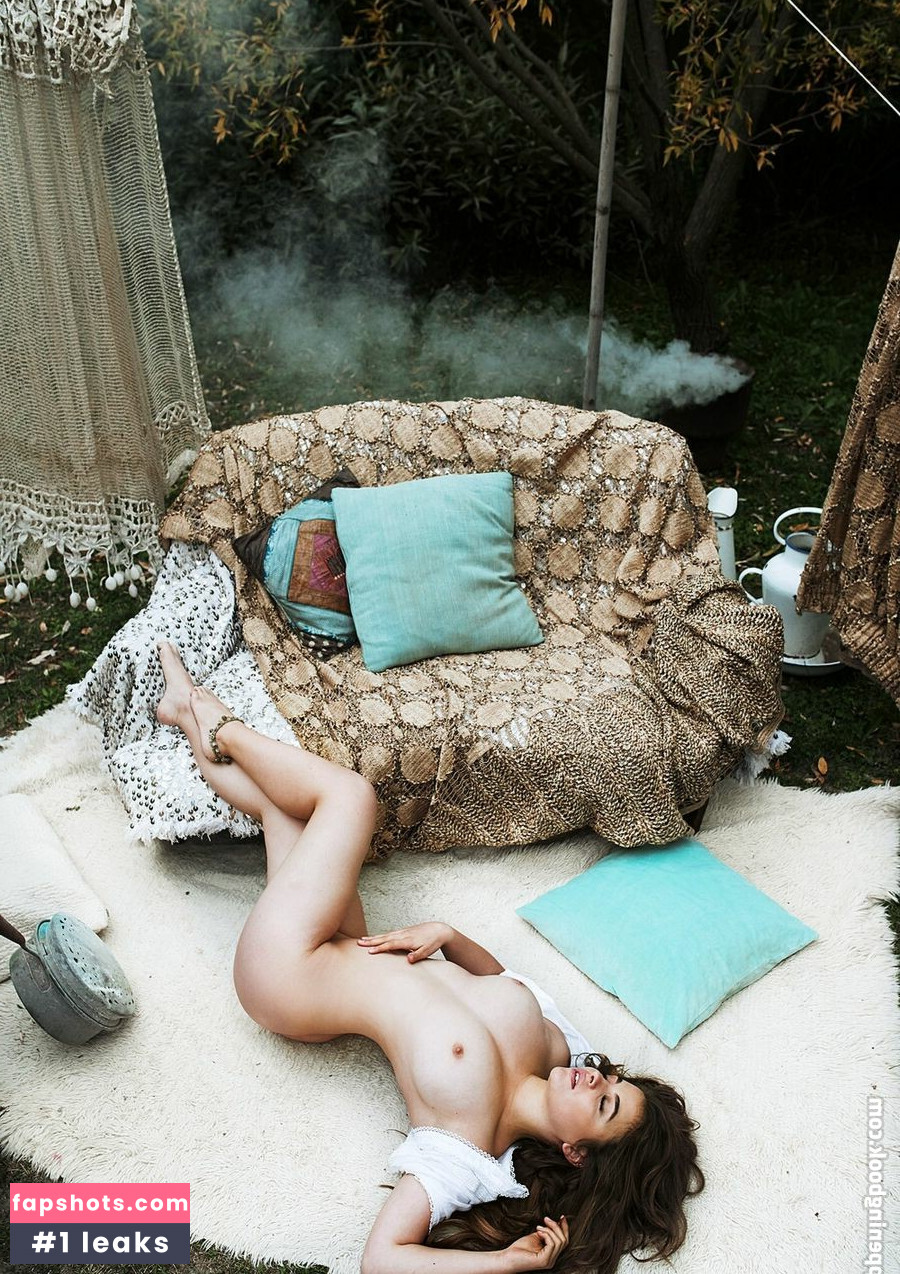 Ronja gallery photo #9