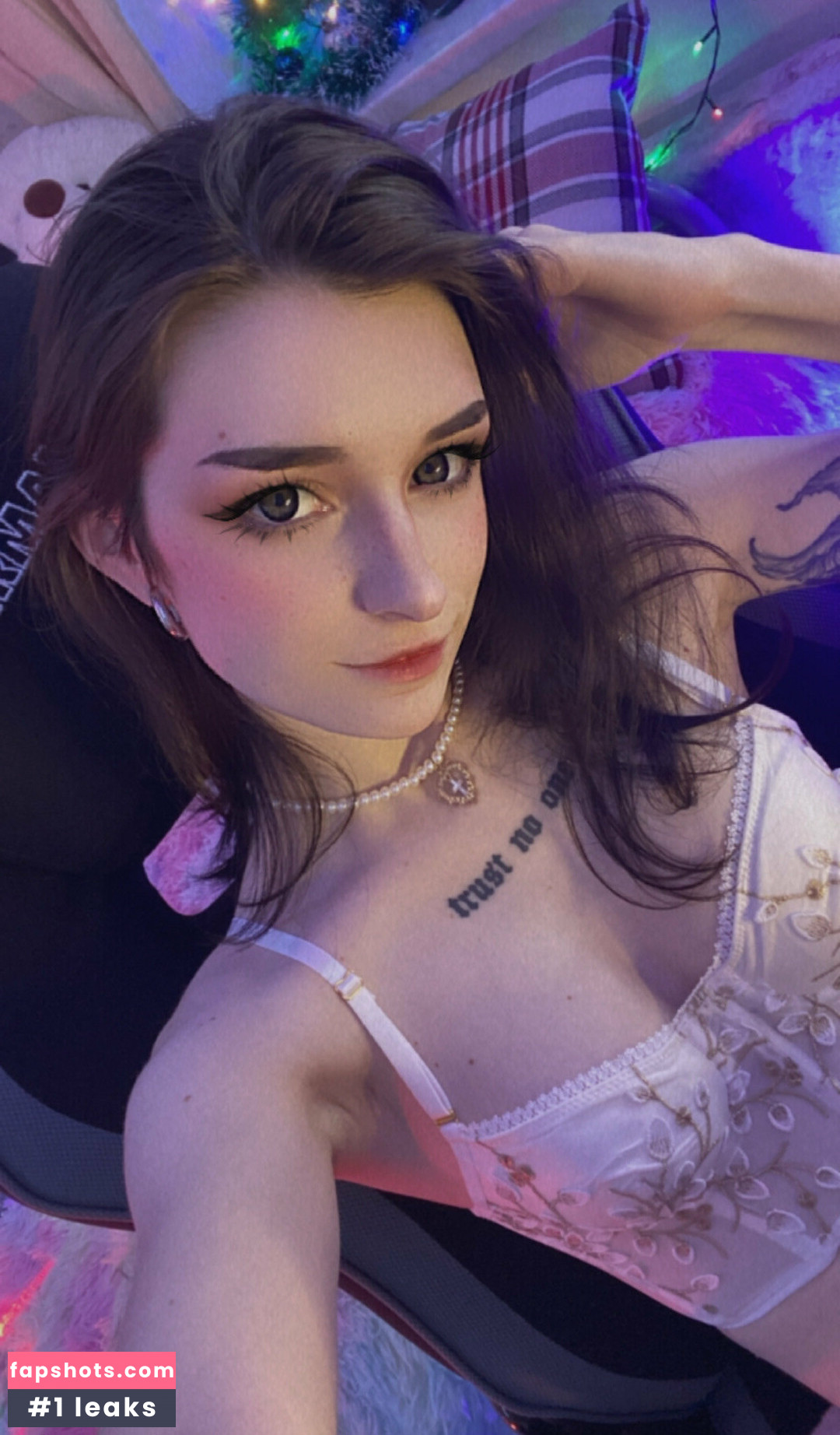 ronnie_moon_free Nude Leaks OnlyFans Photos #2 - LeakJerk