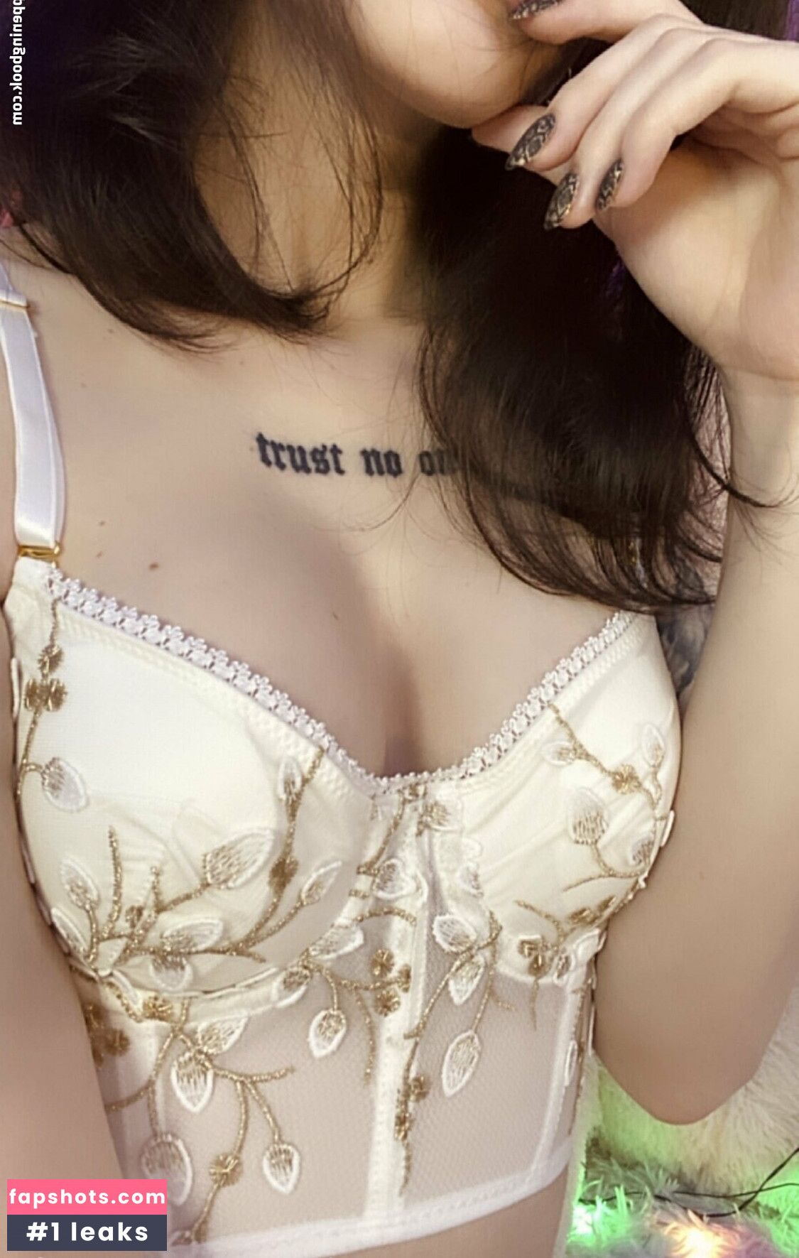 ronnie_moon_free Nude Leaks OnlyFans Photos #6 - LeakJerk