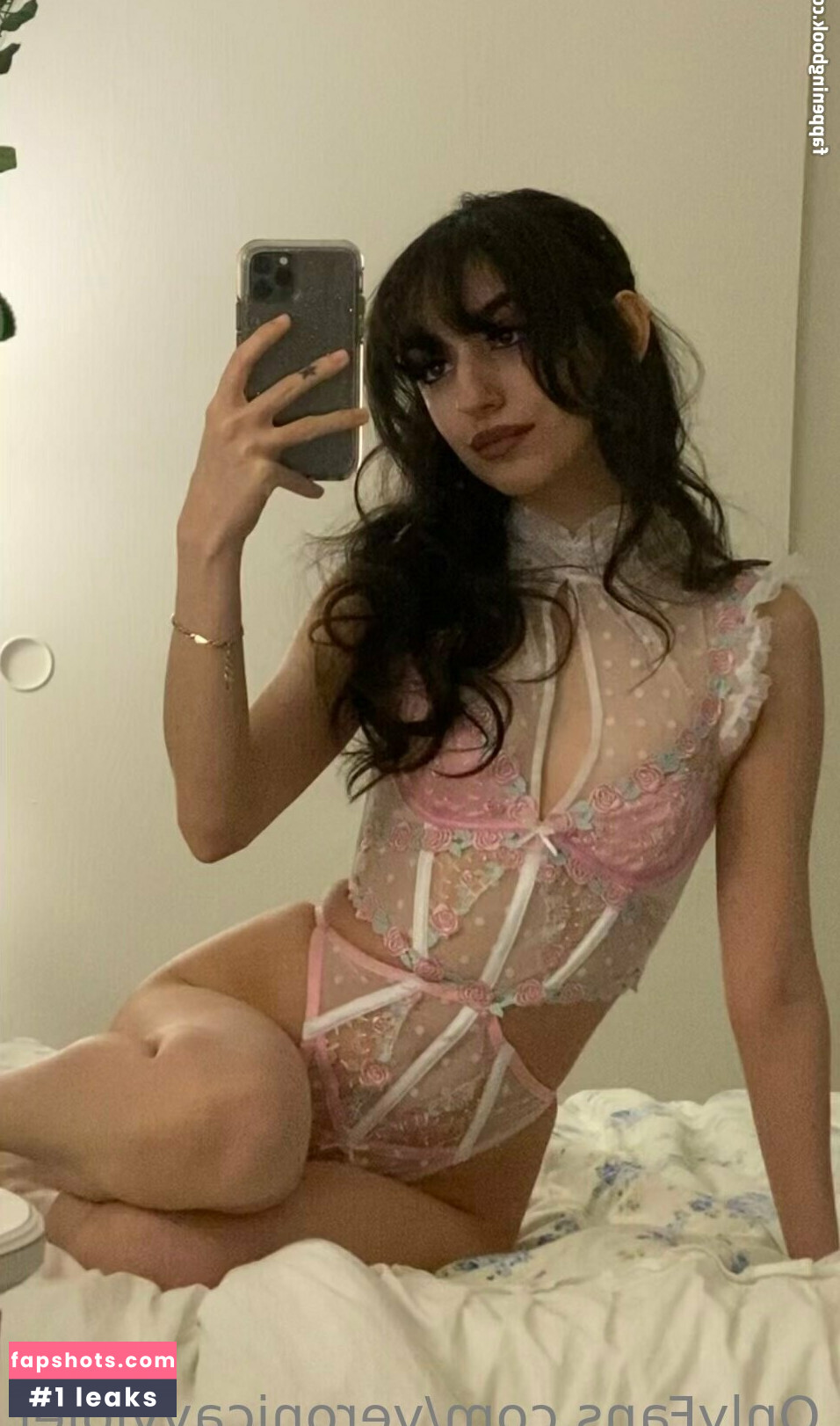 ronnieviolet gallery photo #2