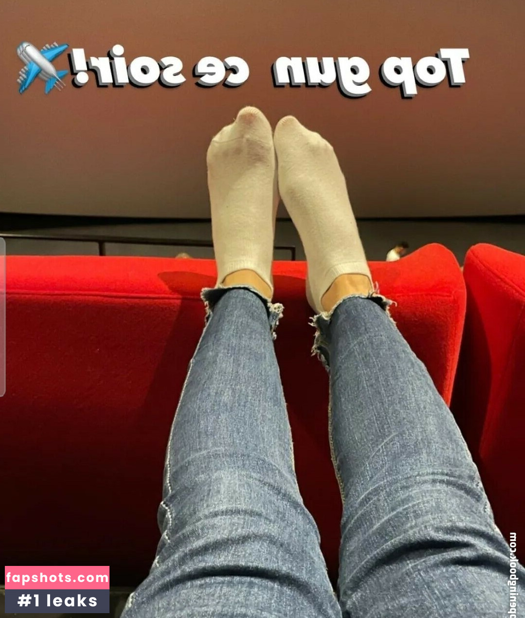 Rooxaanee Feet