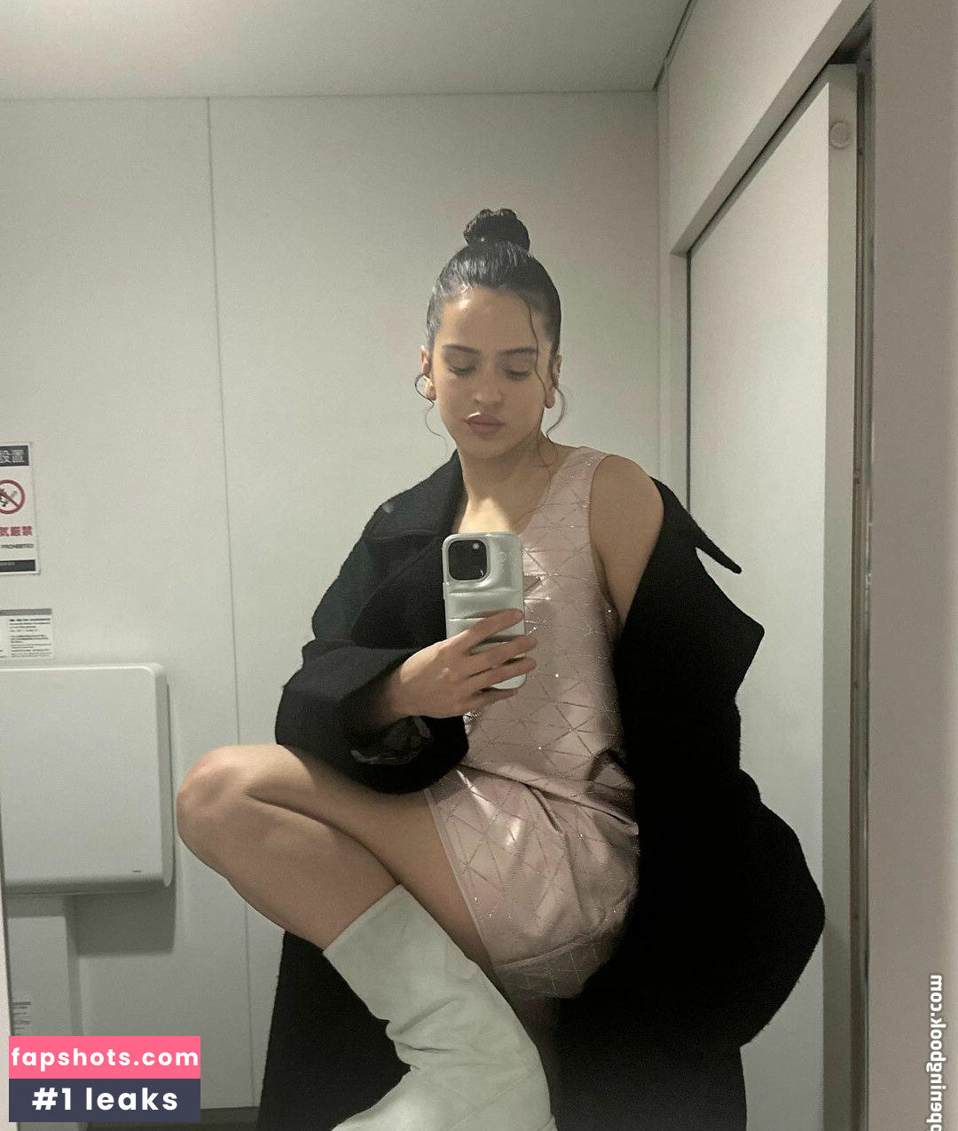 Rosalía Filtración Desnuda OnlyFans Foto #3 - Fapshots