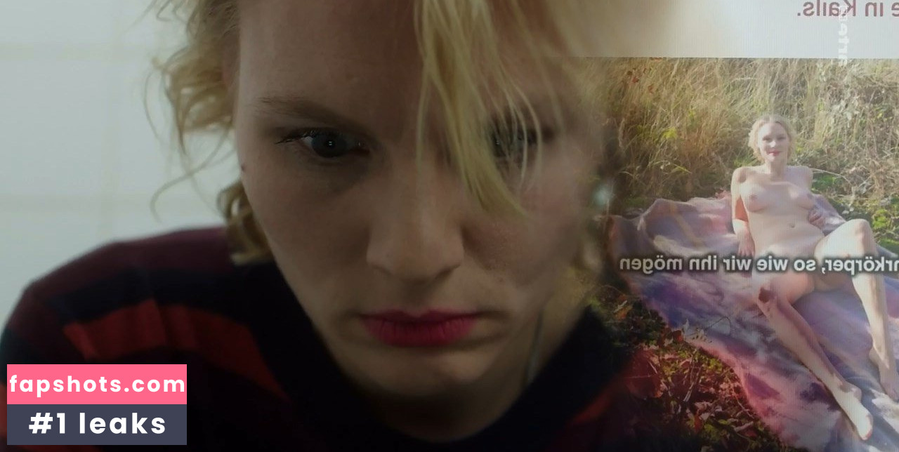 Rosalie Thomass gallery photo #3