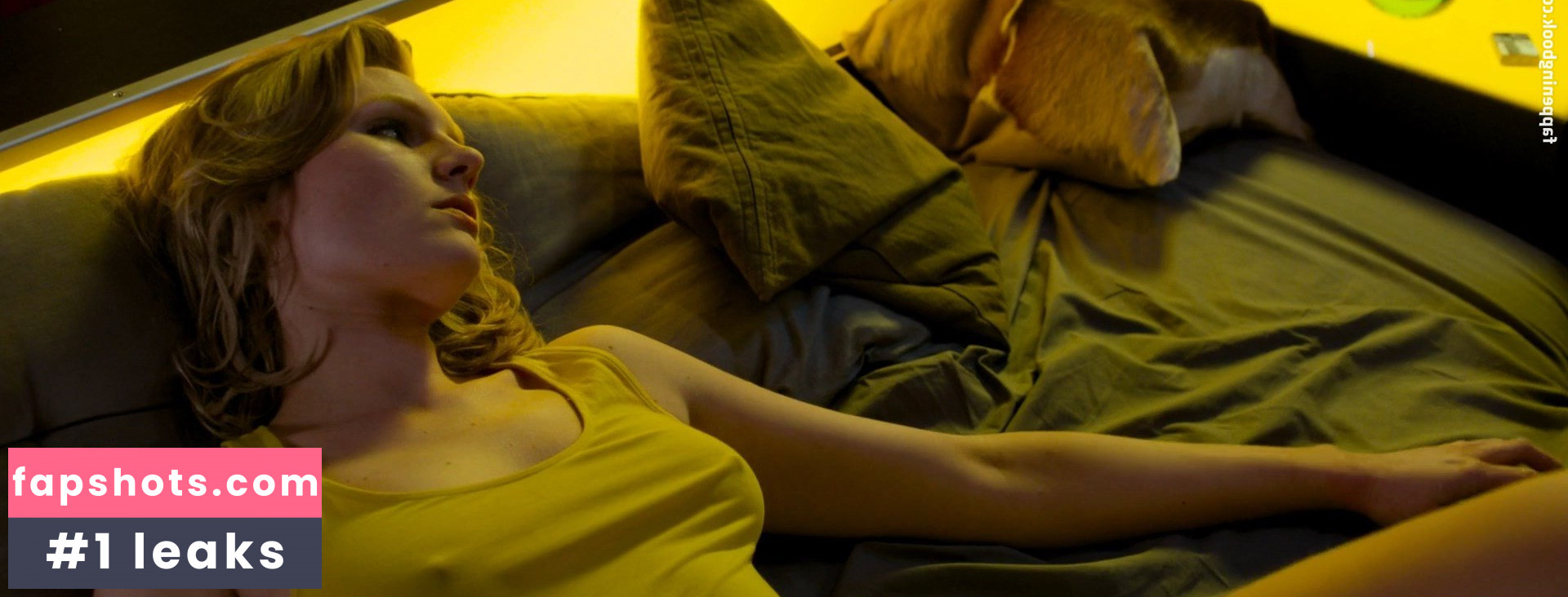 Rosalie Thomass gallery photo #29