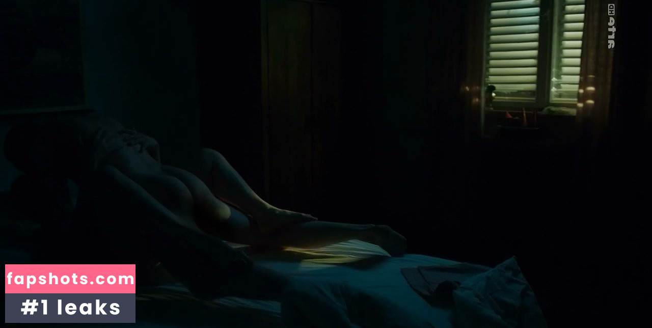 Rosalie Thomass gallery photo #4