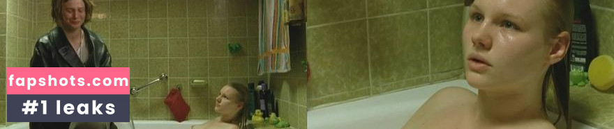 Rosalie Thomass gallery photo #38