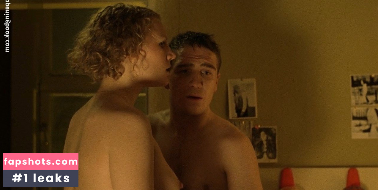 Rosalie Thomass gallery photo #45