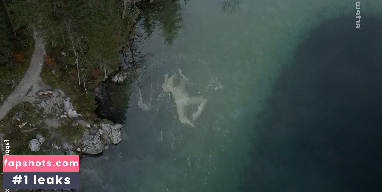 Rosalie Thomass nude babe gallery