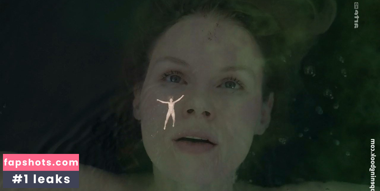 Rosalie Thomass gallery photo #10