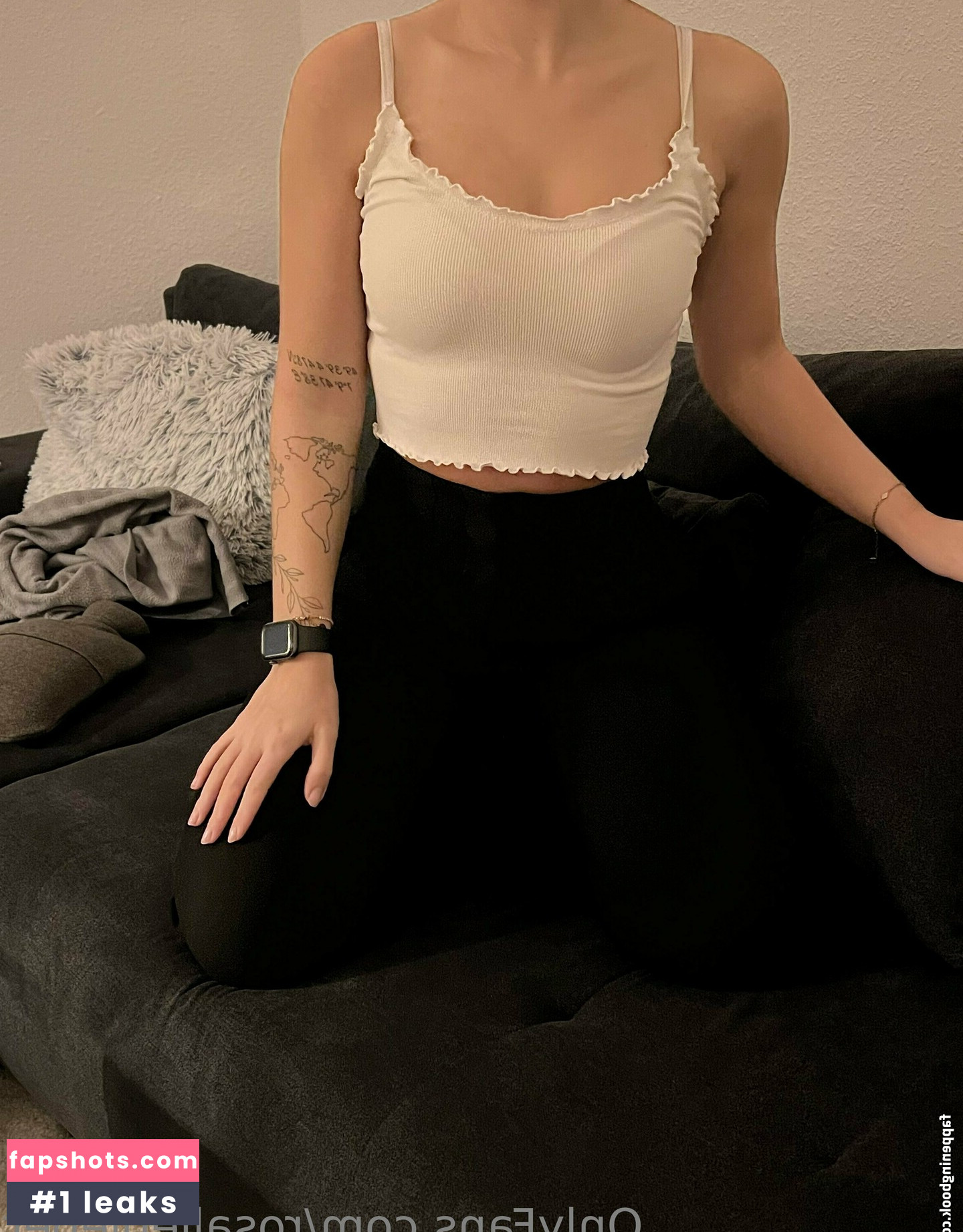 RosalieBieber Nude Leaks OnlyFans Photos #12 - LeakJerk