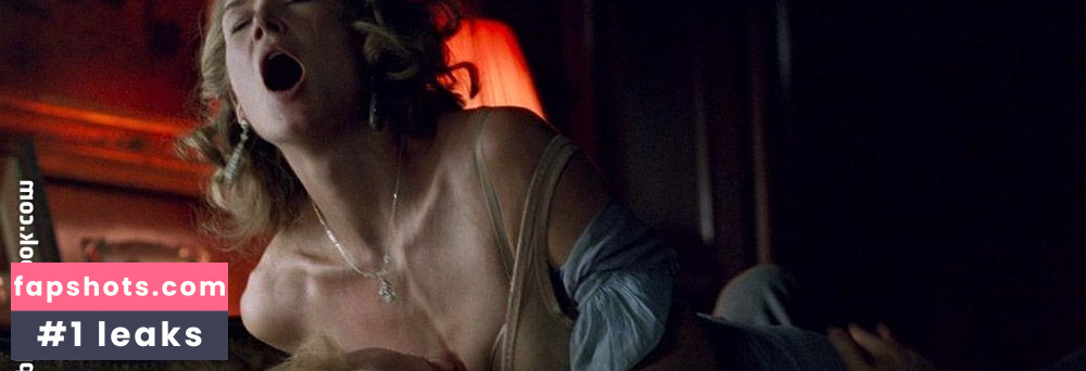 Rosamund Pike Nahé úniky fotek pouze od fanoušků #139 - Fapshots