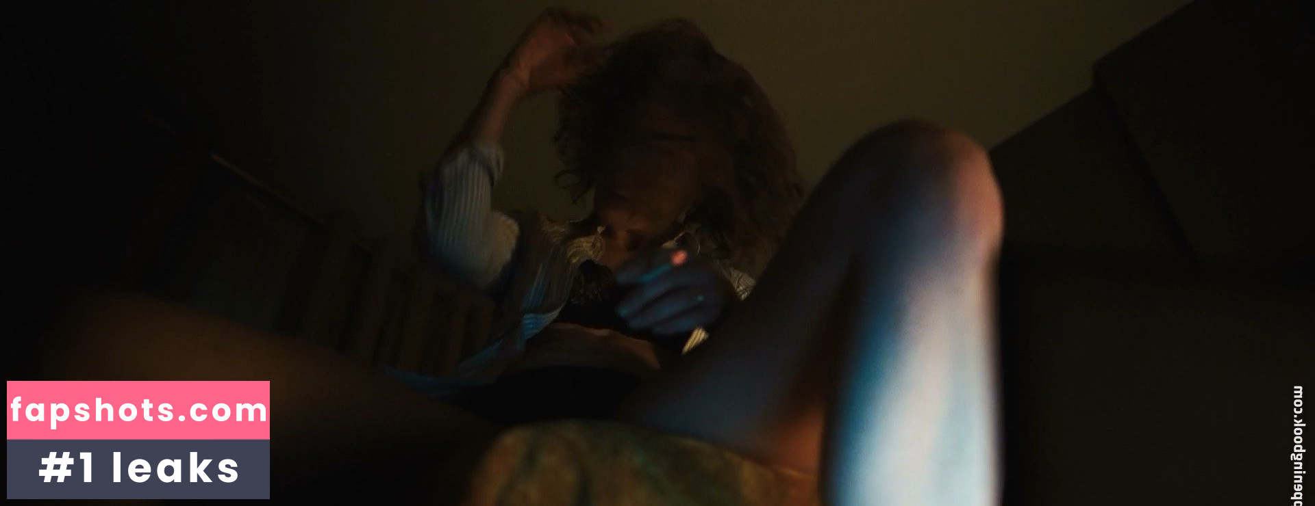 Rosamund Pike Nahé úniky fotek pouze od fanoušků #197 - Fapshots