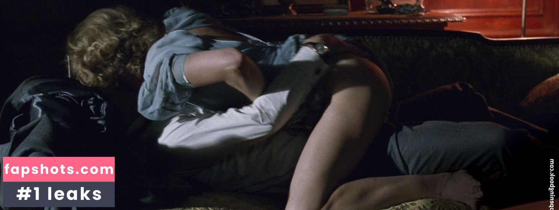 Rosamund Pike Nahé úniky fotek pouze od fanoušků #213 - Fapshots