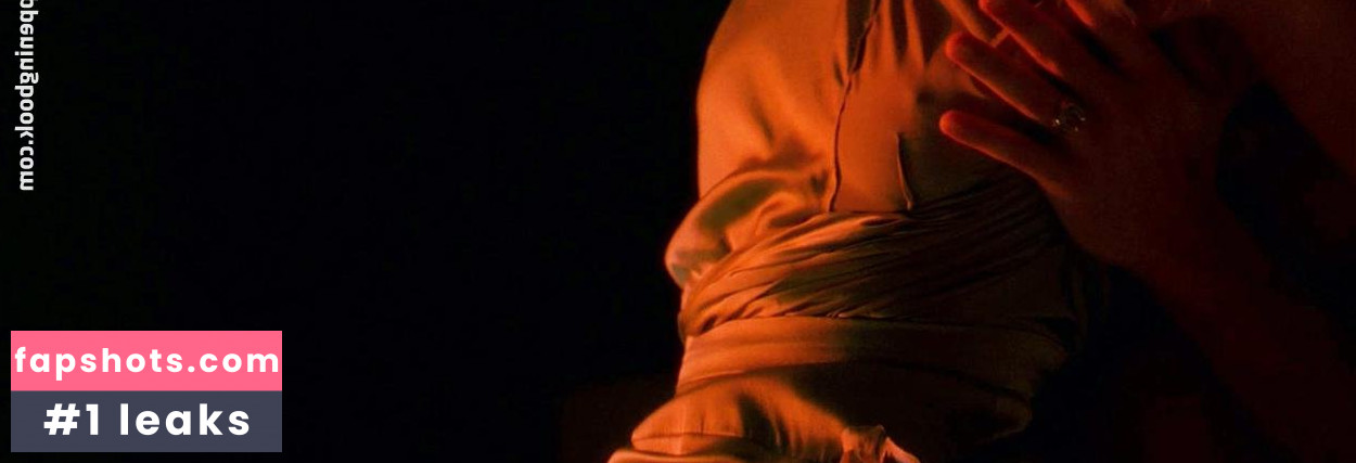 Rosamund Pike Nahé úniky fotek pouze od fanoušků #224 - Fapshots