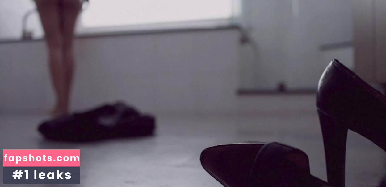 Rosamund Pike Nahé úniky fotek pouze od fanoušků #230 - Fapshots