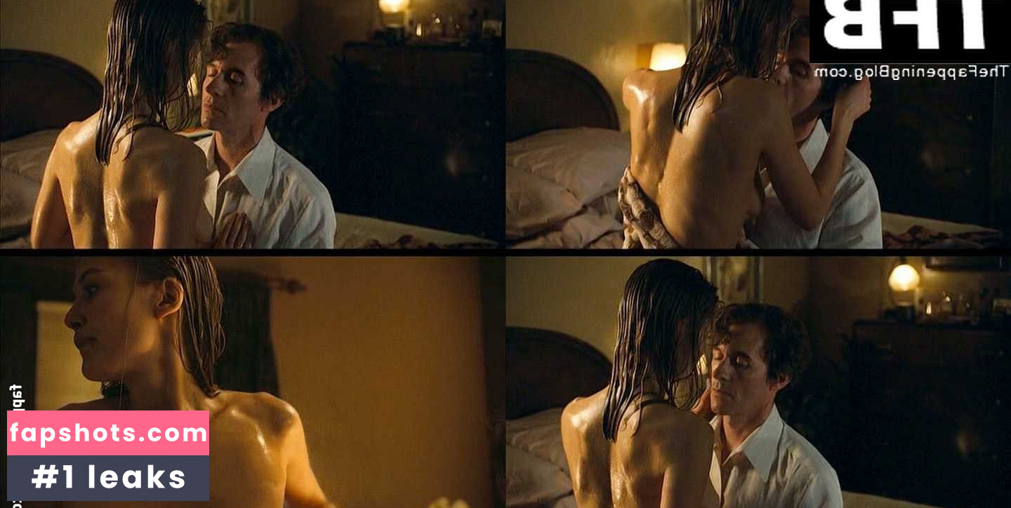 Rosamund Pike Nahé úniky fotek pouze od fanoušků #51 - Fapshots