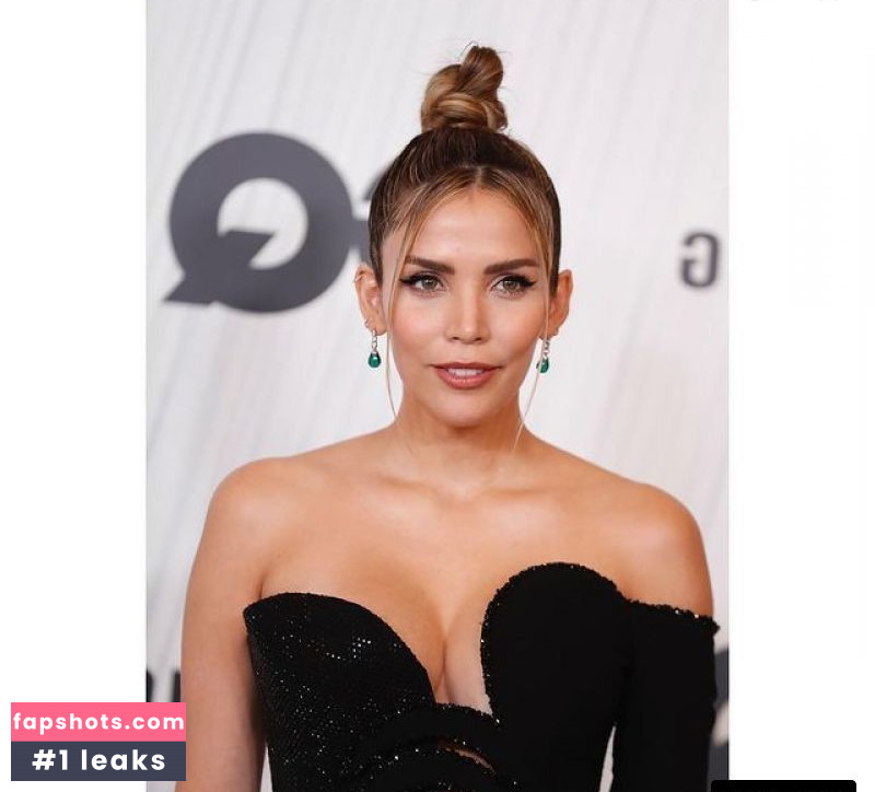 Rosanna Zanetti gallery photo #2