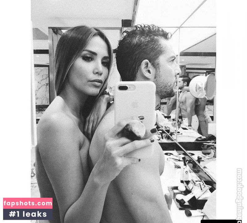 Rosanna Zanetti gallery photo #14