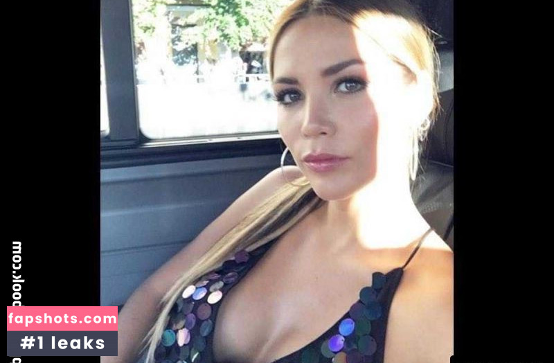 Rosanna Zanetti gallery photo #5