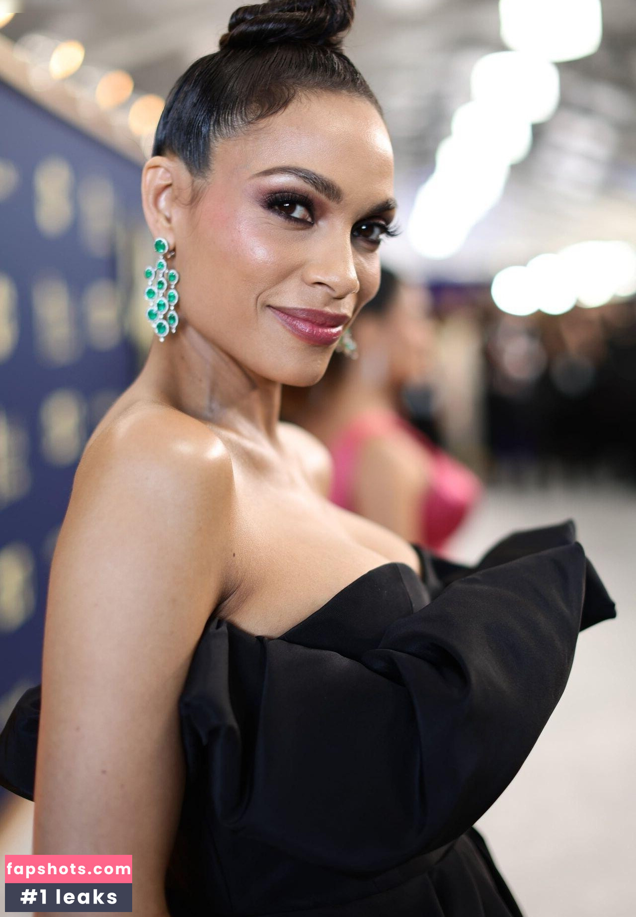 Rosario Dawson Nude Leaks OnlyFans Photos #26 - Fapshots