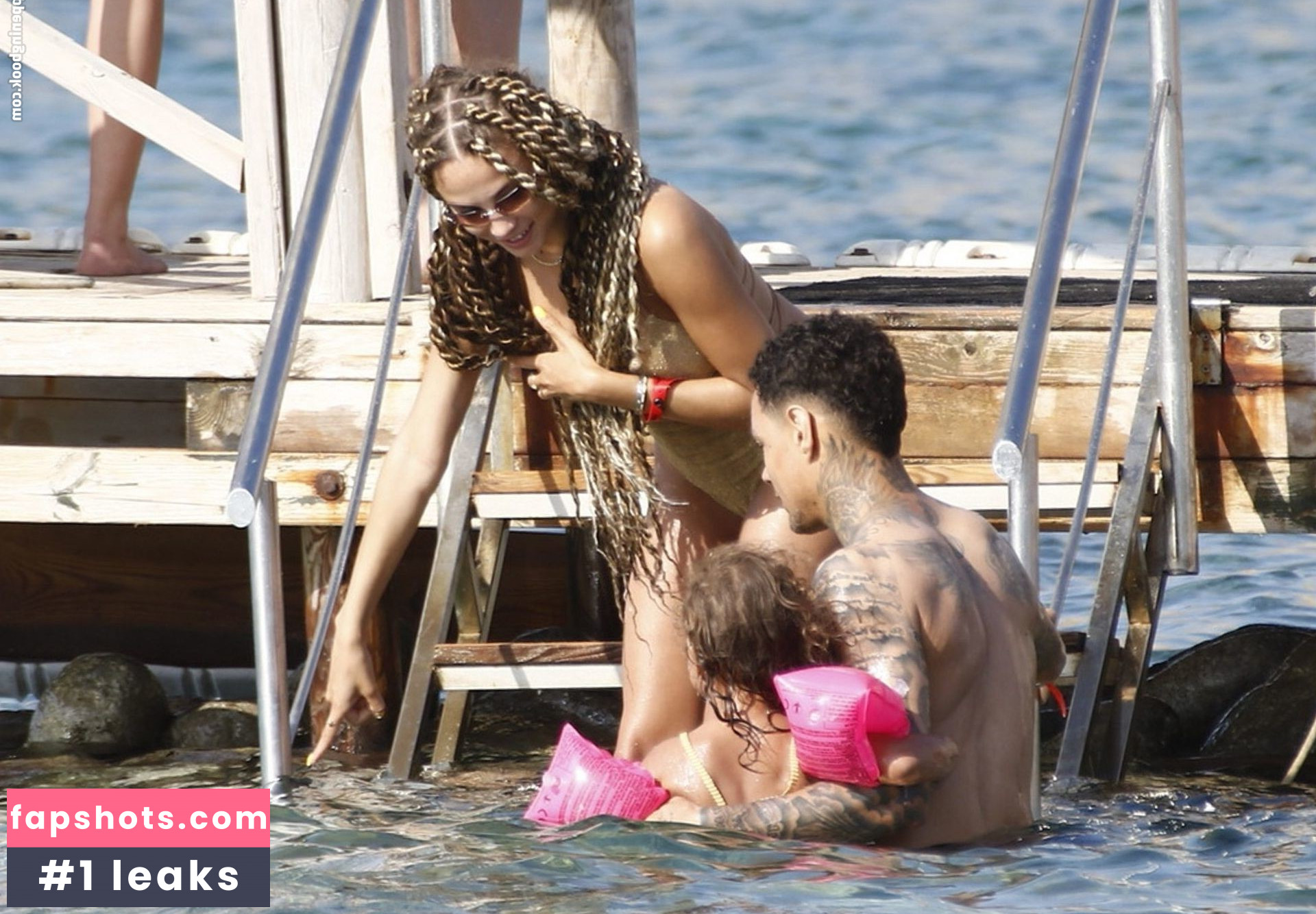 Rose Bertram Nahé úniky fotek pouze od fanoušků #274 - Fapshots