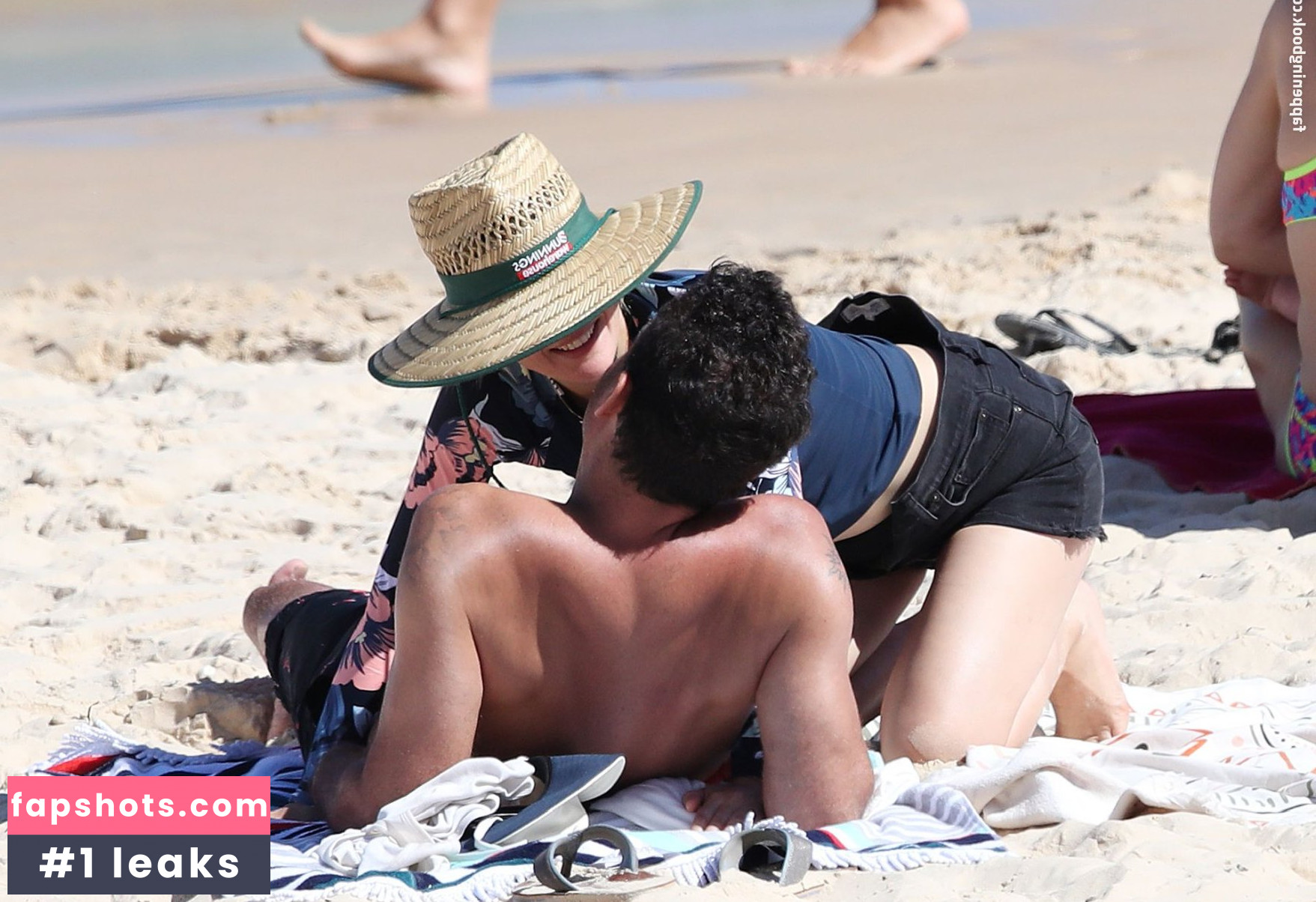 Rose Byrne Nude Leaks OnlyFans Photos #214 - LeakJerk