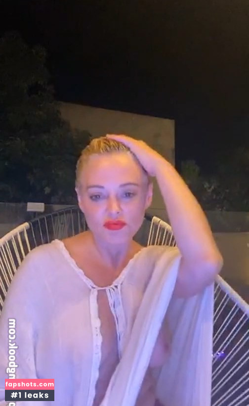 Rose McGowan gallery photo #123