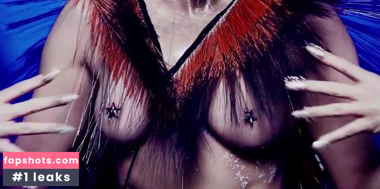 Rose McGowan gallery photo #185