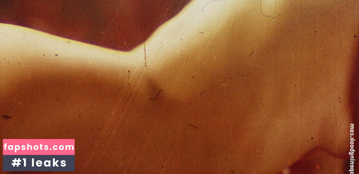 Rose McGowan gallery photo #186