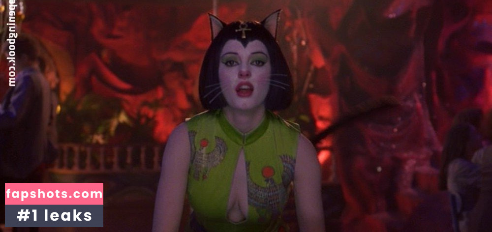 Rose McGowan gallery photo #192