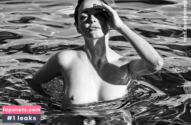 Rose McGowan gallery photo #201