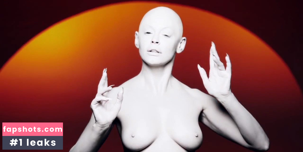 Rose McGowan gallery photo #210