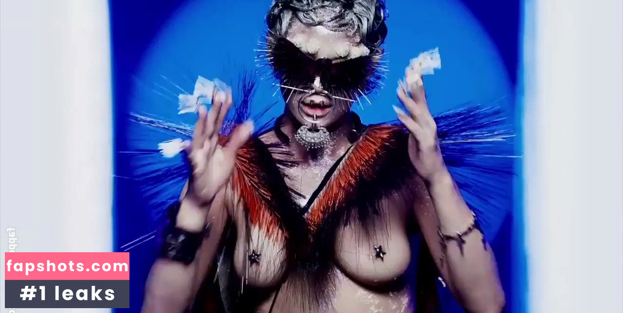 Rose McGowan gallery photo #212