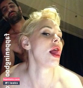 Rose McGowan gallery photo #235