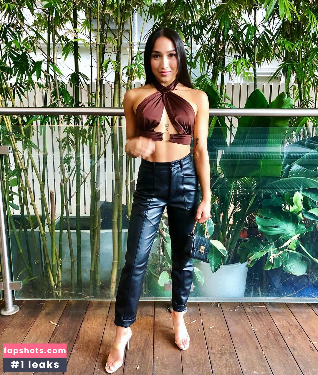 Rose Woo gallery photo #13