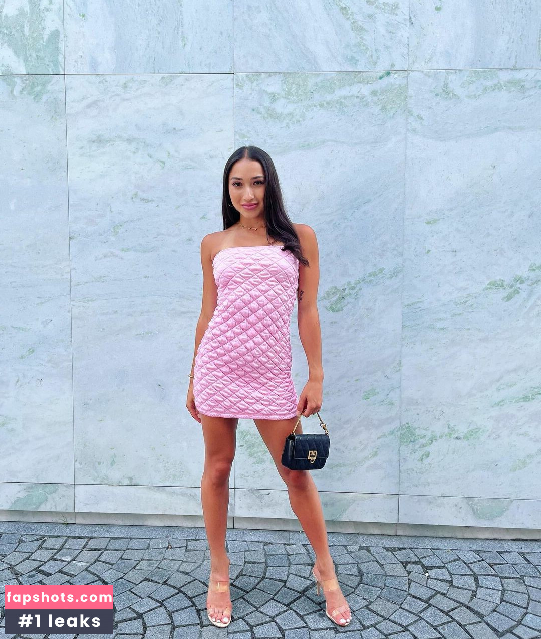 Rose Woo gallery photo #19