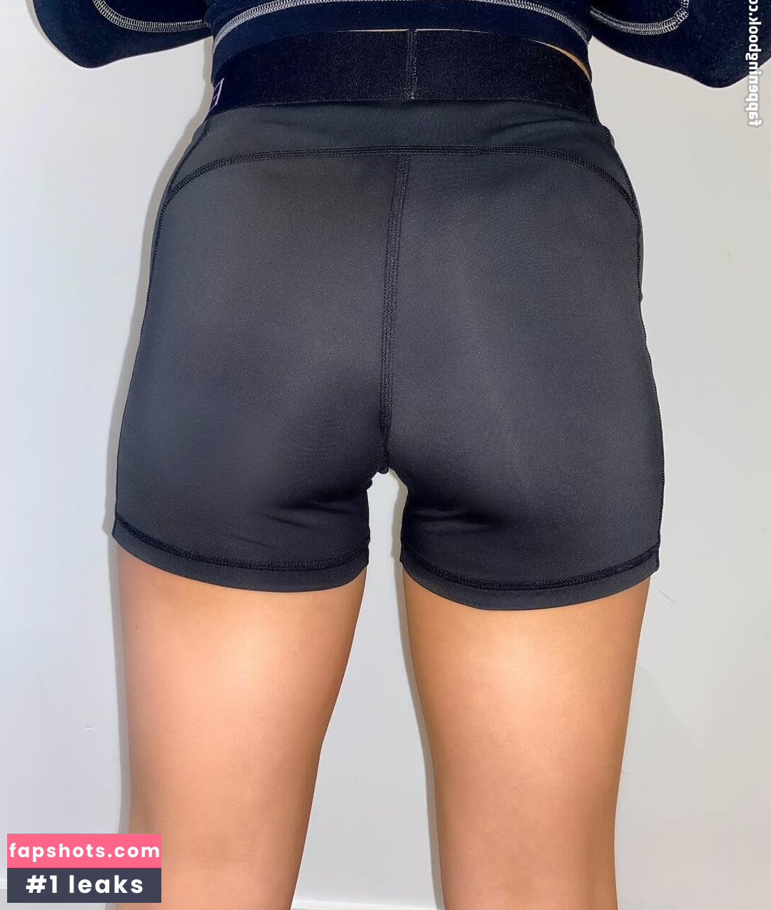 Rose Woo gallery photo #29