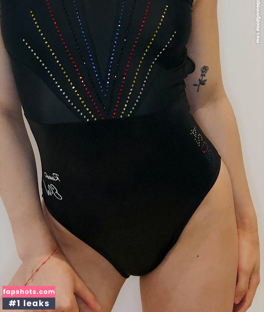 Rose Woo gallery photo #42