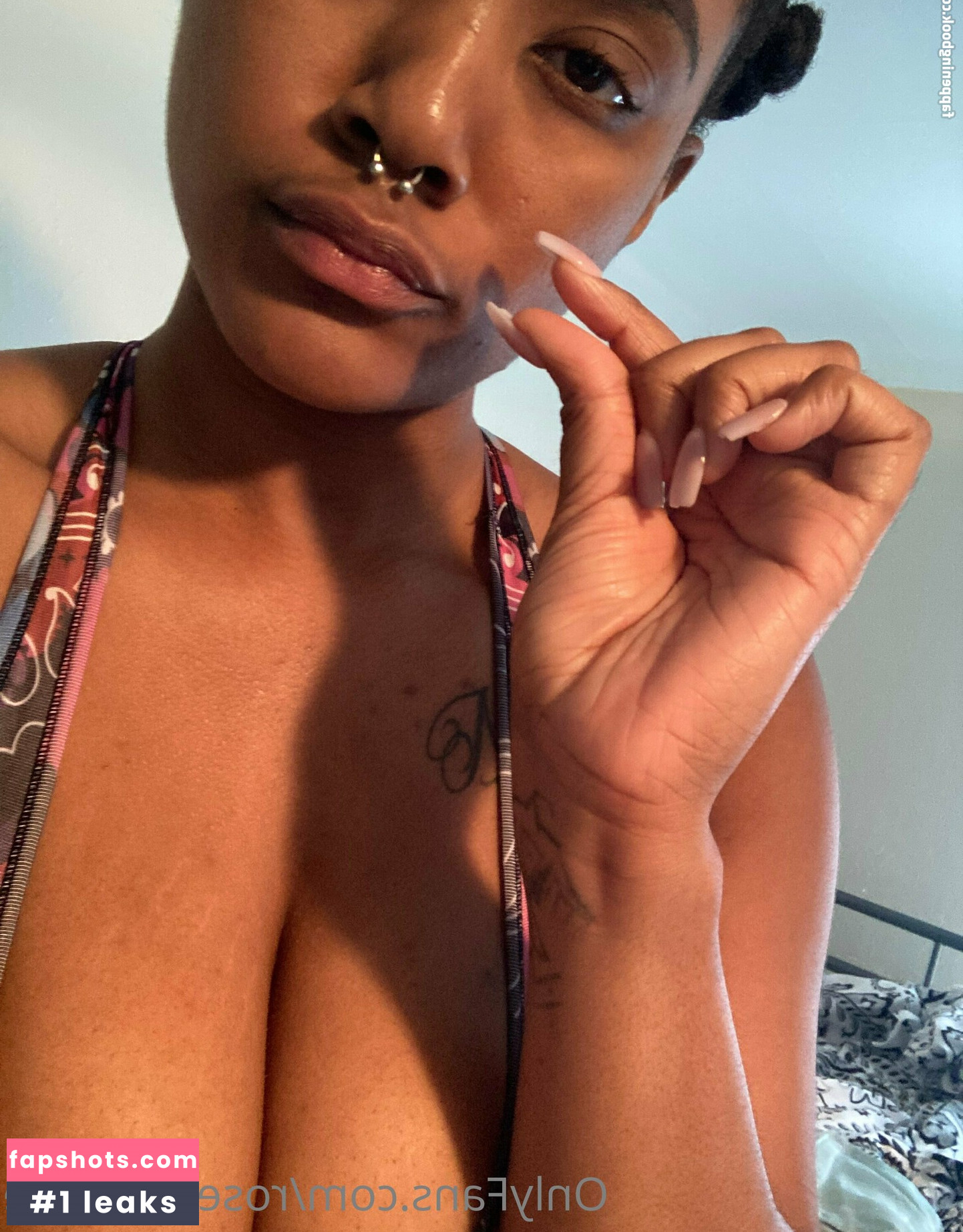 rosedemifree Nahé úniky fotek pouze od fanoušků #8 - Fapshots