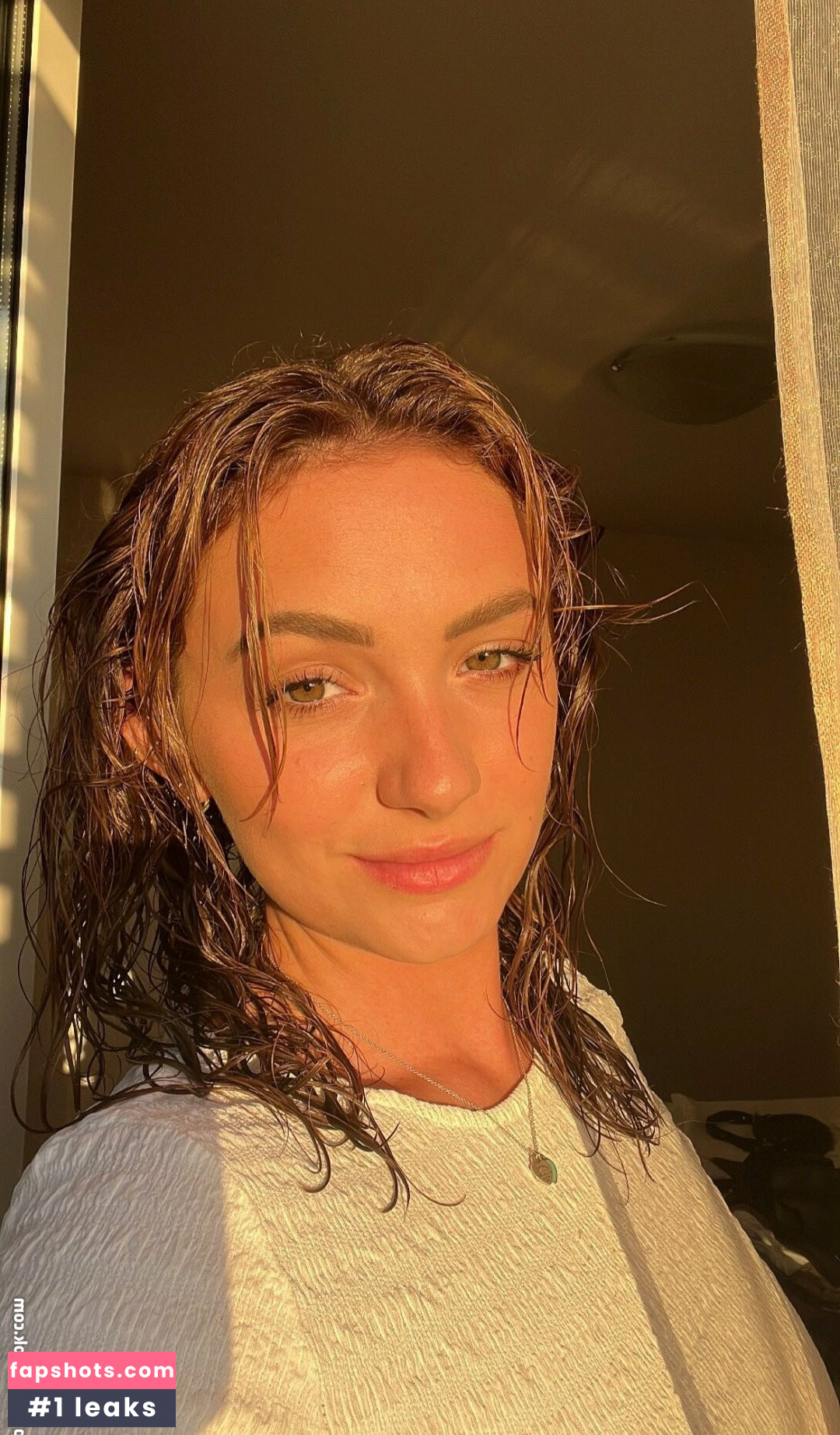 Rosie Bentham Filtración Desnuda OnlyFans Foto #21 - Fapshots