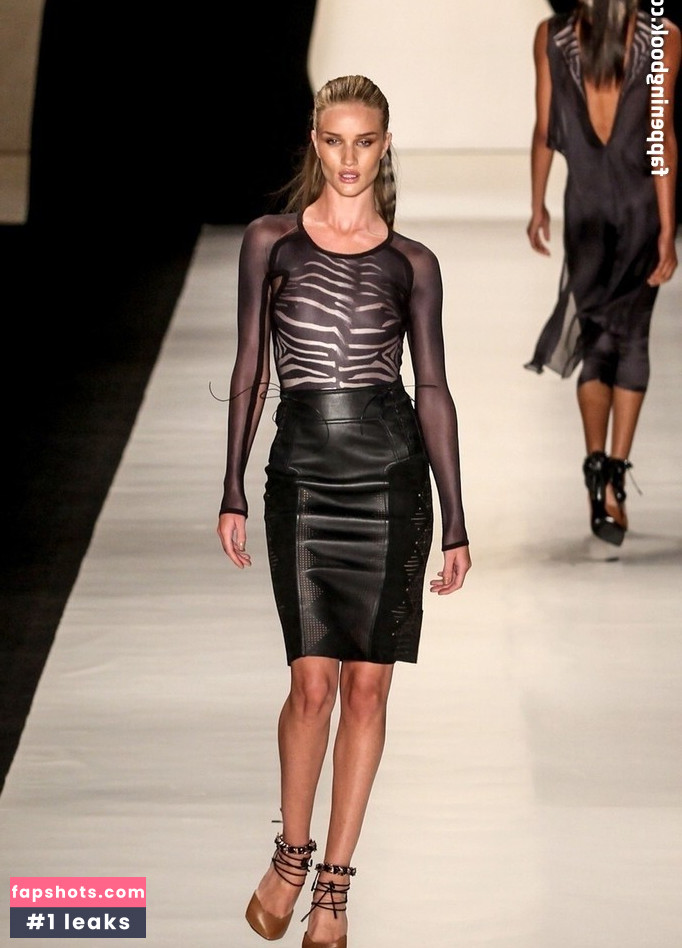 Rosie Huntington-Whiteley Nude Leaks OnlyFans Photos #134 - LeakJerk