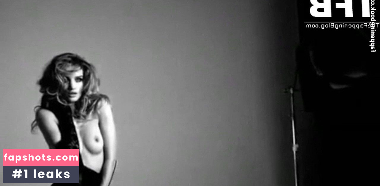Rosie Huntington-Whiteley Nude Leaks OnlyFans Photos #246 - LeakJerk