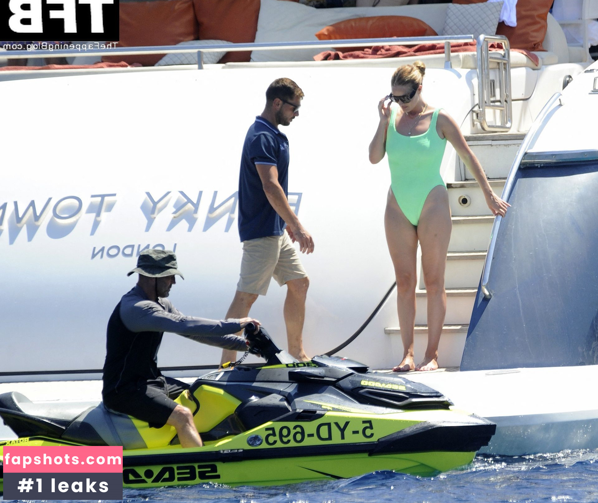 Rosie Huntington-Whiteley Nude Leaks OnlyFans Photos #269 - LeakJerk