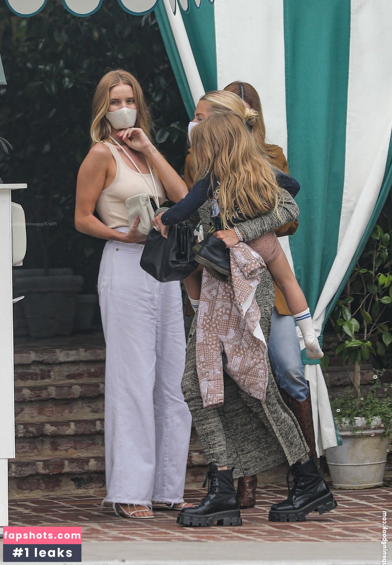 Rosie Huntington-Whiteley Nude Leaks OnlyFans Photos #361 - LeakJerk