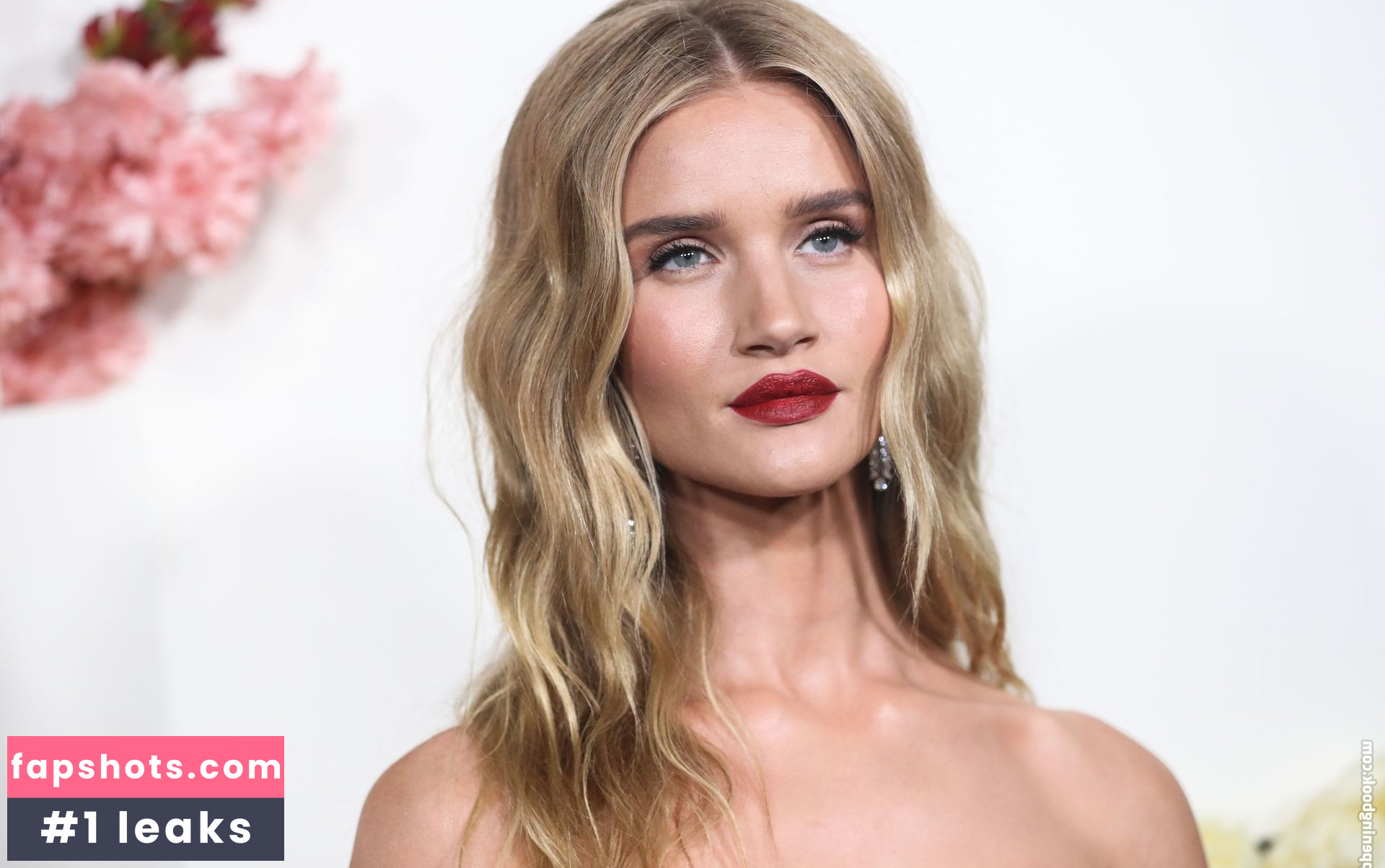 Rosie Huntington-Whiteley Nude Leaks OnlyFans Photos #431 - LeakJerk